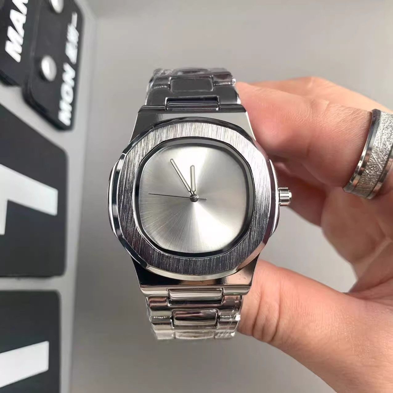 Custom Logo Men's Quartz Watch - Luxury Watch Logo ulasan dan harga